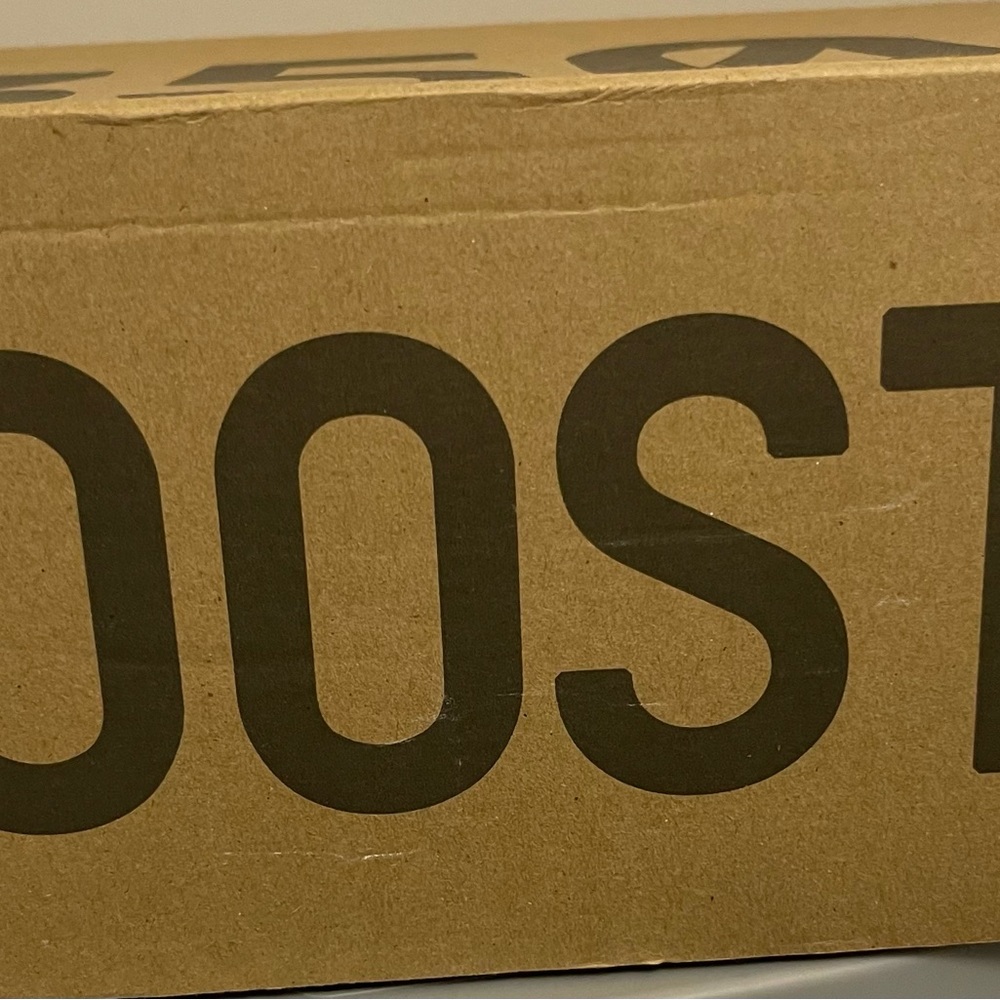NWT Yeezy Boost sneakers - Picture 6 of 8